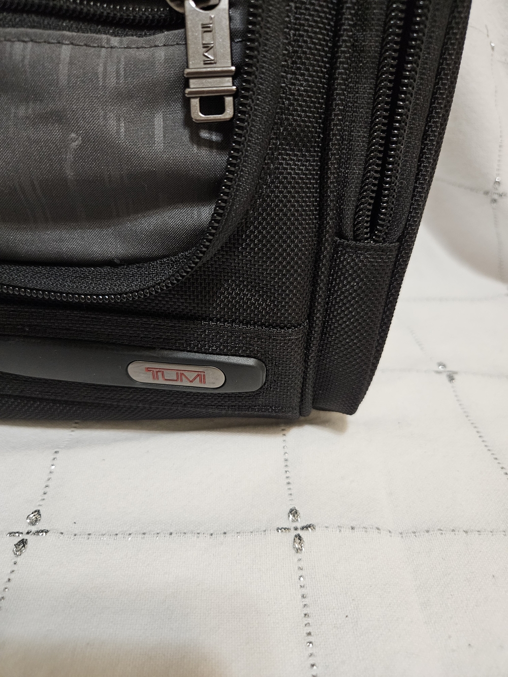 Tumi Black Hanging Toiletry Kit - Picture 2 of 4
